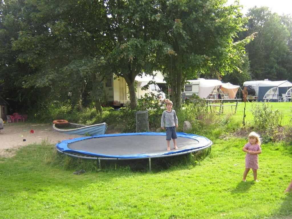 Hjemstavnsgårdens Camping&Cottages Glamsbjerg Eksteriør bilde